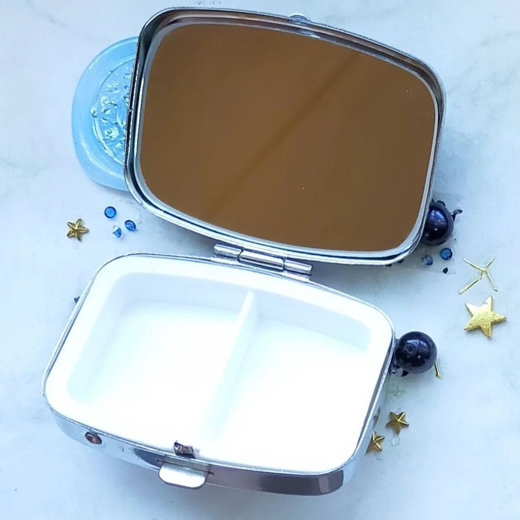 ⚠️8月限定SALE⚠️ ハンドメイド レジン 各種 ピルケース dd51ee369150fd715b533c777bc6e2