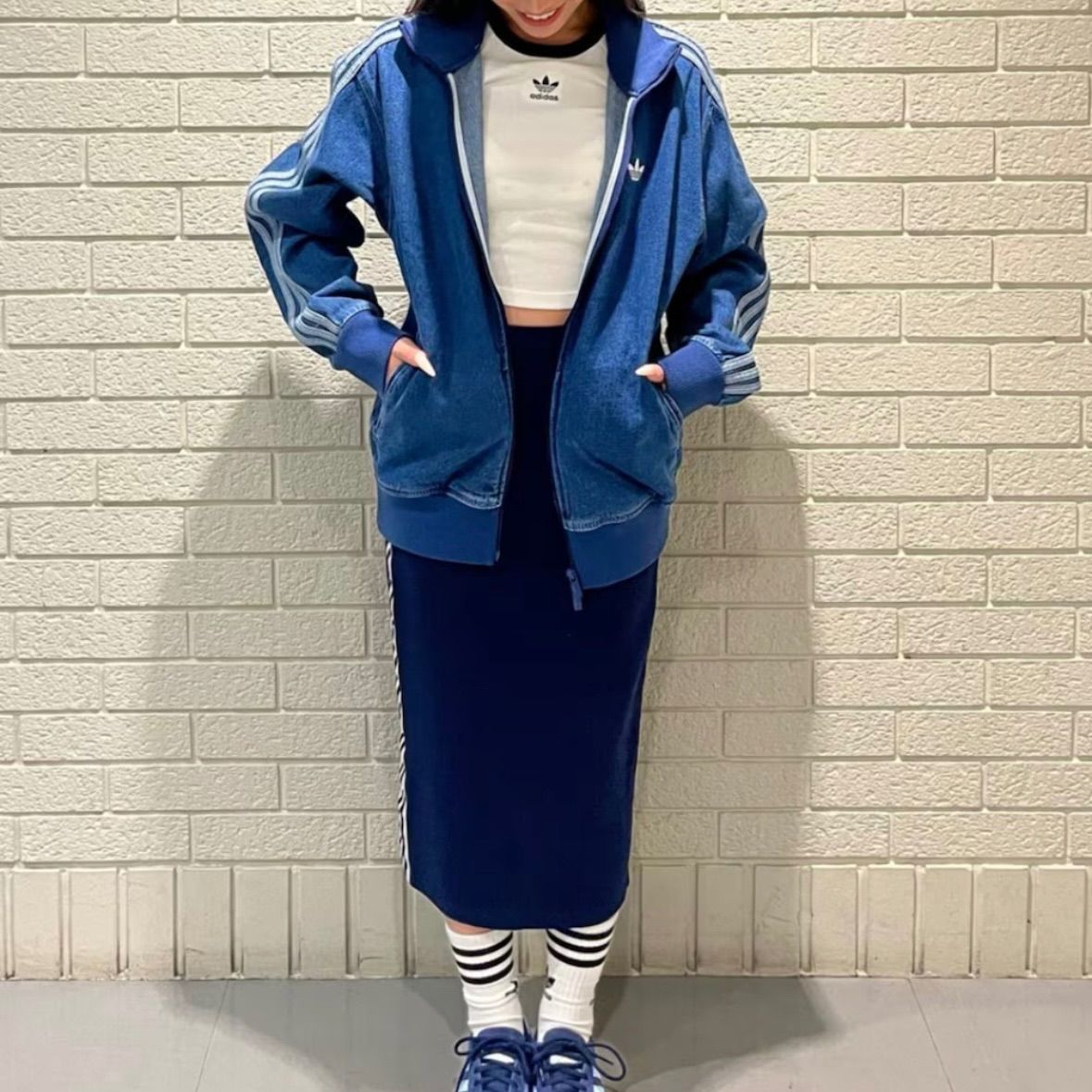 新品L⭐️adidas アディカラー デニム ファイヤーバード