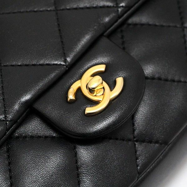 極美品 シャネル CHANEL ミニマトラッセ ハートチェーンショルダー ...