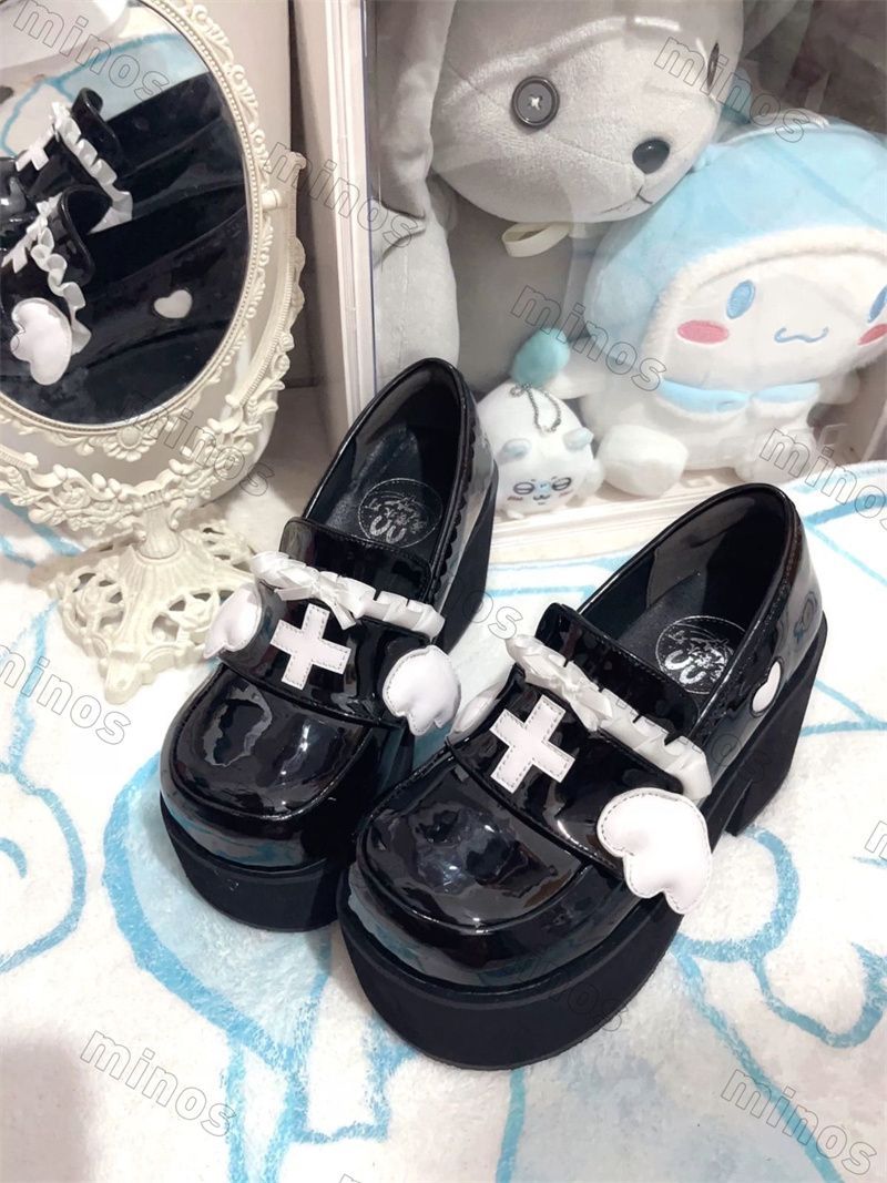 ゆめかわ 厚底シューズ パンプス 天使の羽 プラットフォームシューズ サブカル 靴 シューズ 渋谷 原宿 ファッション ロリィタ