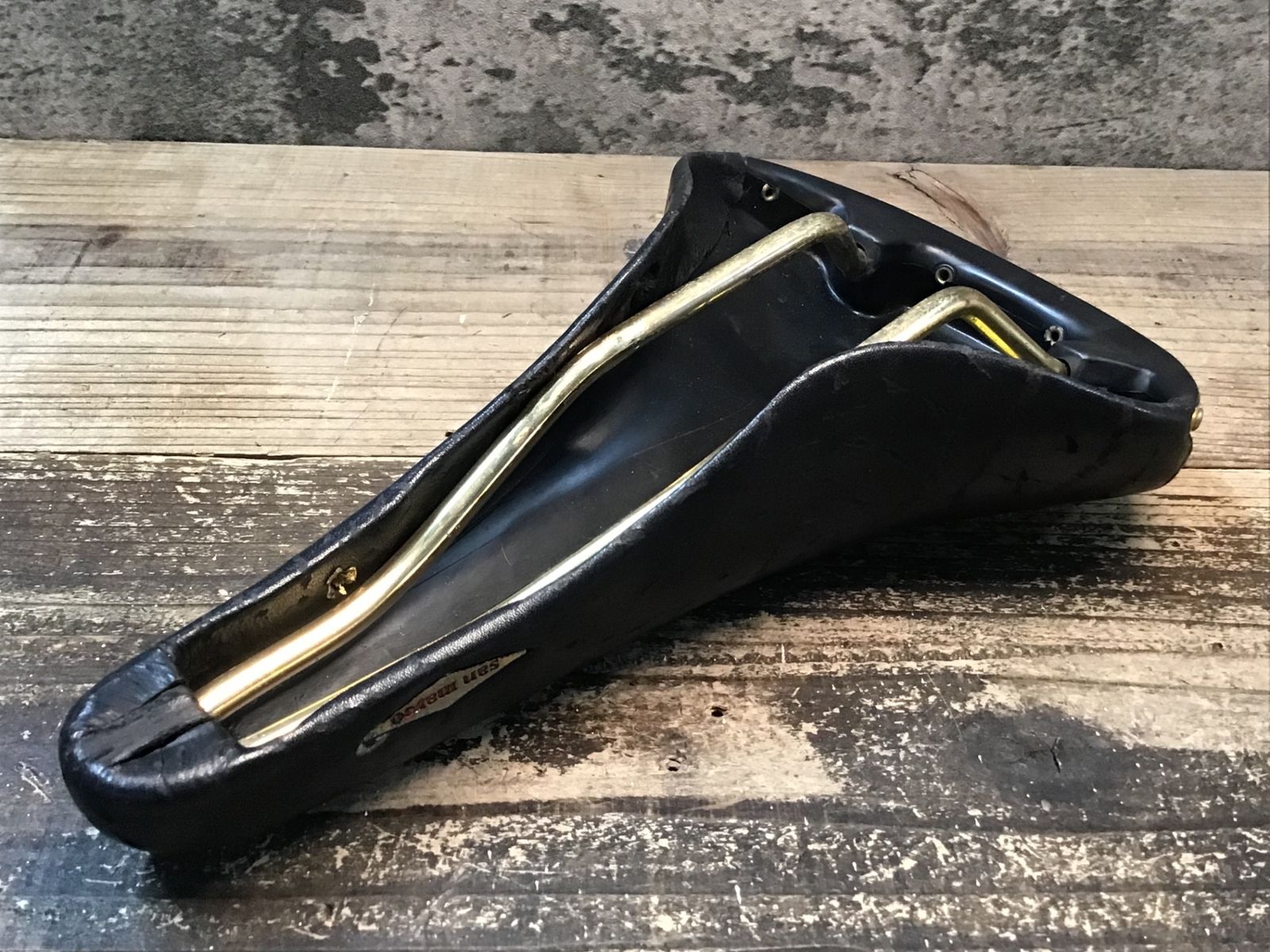 サドル サンマルコ ロールス ゴールドレール！