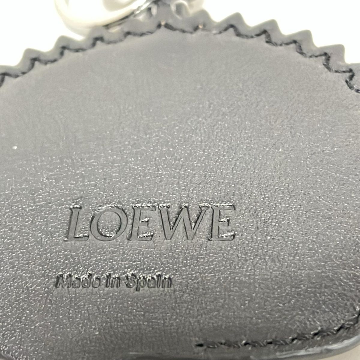 LOEWE(ロエベ) キーホルダー(チャーム)美品 - ブラウン×ベージュ