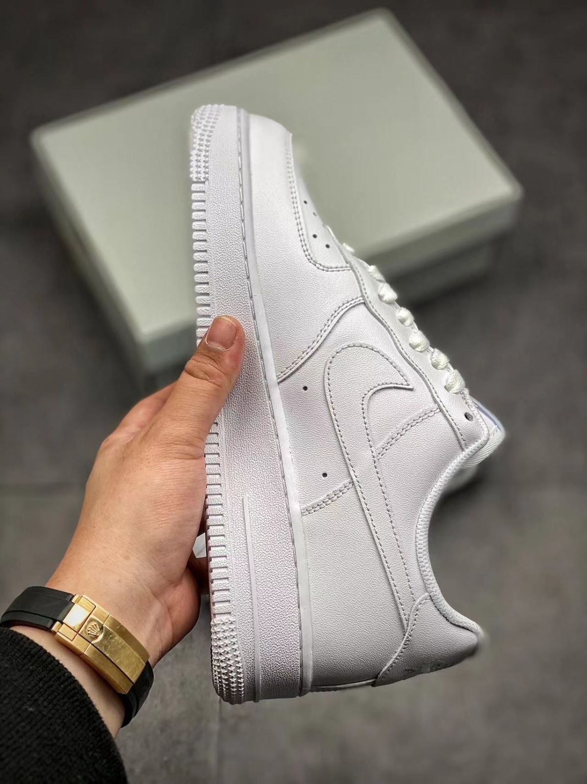 ナイキ エアフォース1 Nike Air Force 1 low ホワイト レディース メンズ スニーカー 海外輸入品23cm 23.5cm 24cm 24.5cm 25cm 25.5cm 26cm 26.5cm 27cm 27.5cm 28cm