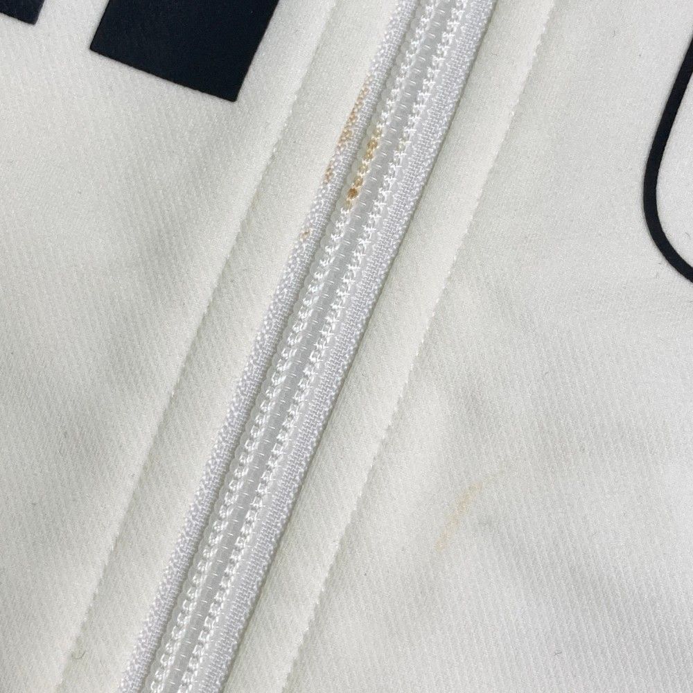 サイズ：L V12 ヴィトゥエルヴ MUNSING WEAR トラックジャケット  ホワイト系 [240101452481] ゴルフウェア メンズ ストスト V12 ヴィトゥエルヴ MUNSING WEAR トラックジャケット ホワイト