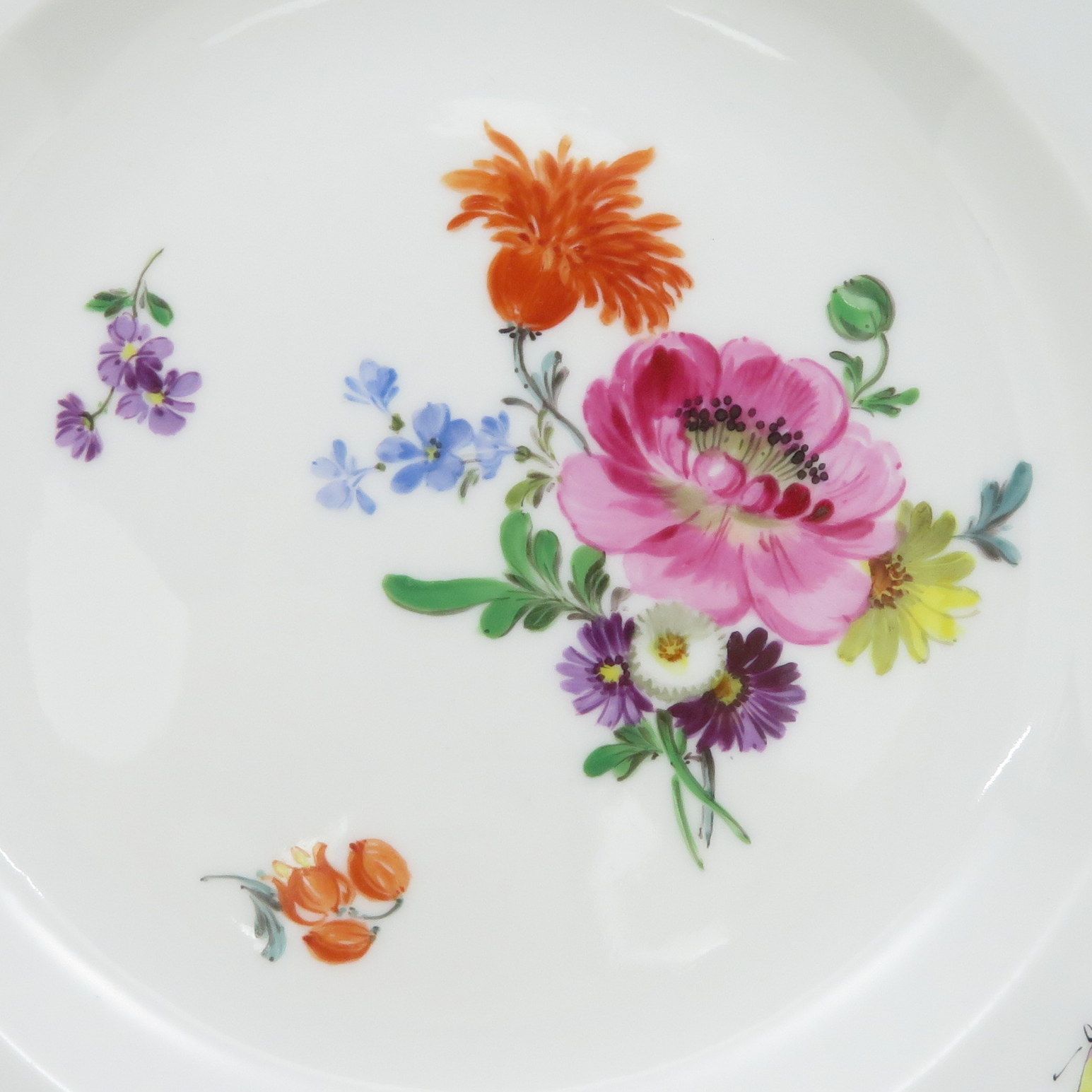 マイセン ベーシックフラワー フラワーブーケ 昆虫 プレート 五つ花