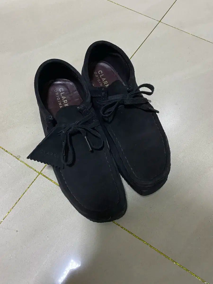 Clarks クラークス ワラビー 黒 uk8 265 実際のサイズ 270 度