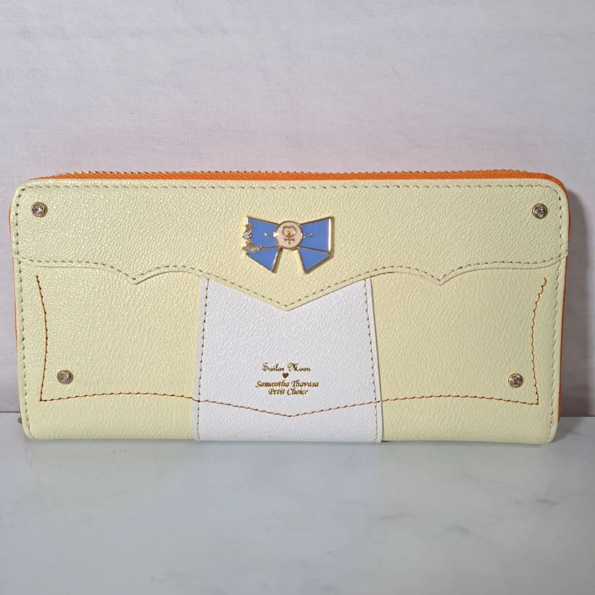 美品】Samantha Thavasaセーラームーン ラウンドファスナー長財布 飛び出る