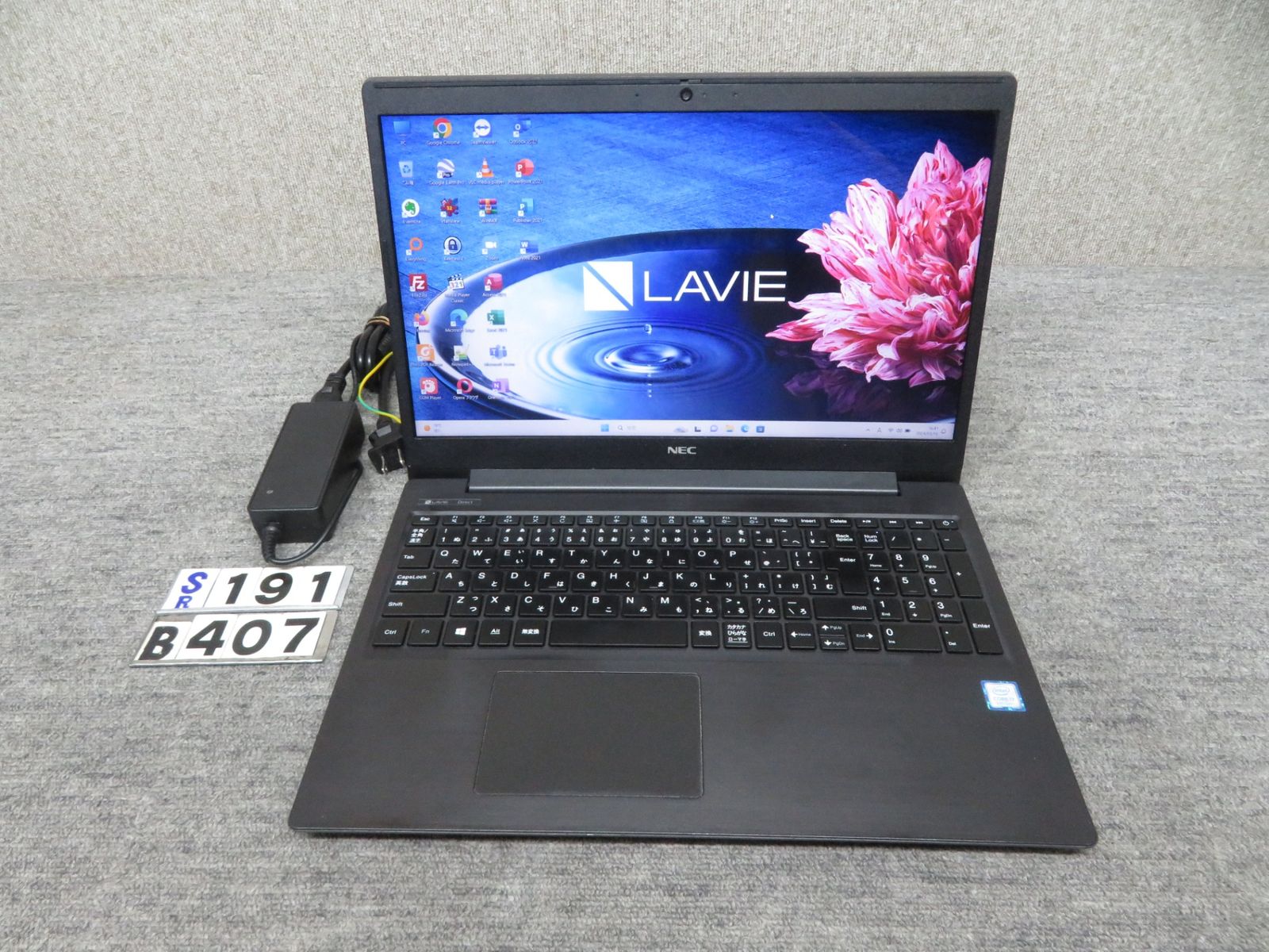 第8世代・i7】 NEC LAVIE Direct NS PC-GN186SGLH / 15.6型/ 高性能 i7