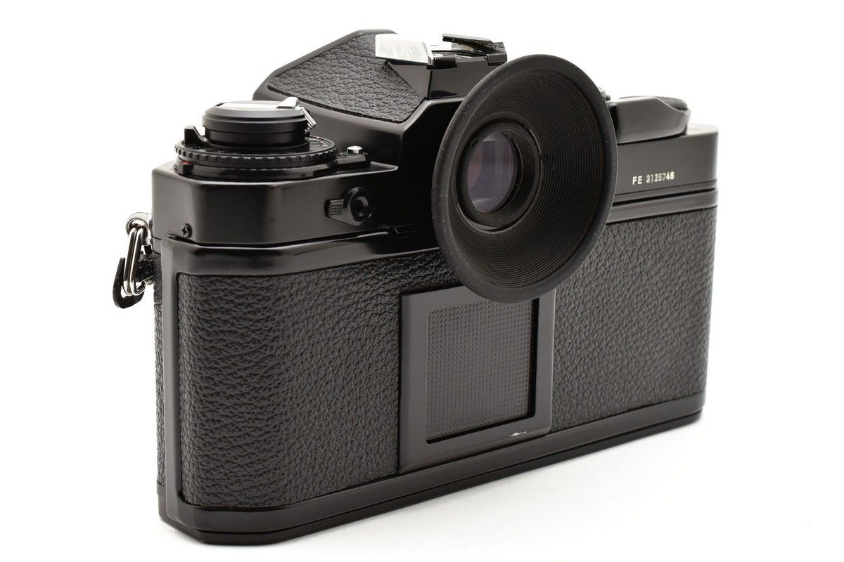 美品】モルト交換済み Nikon FE フィルムカメラ ブラック 【公式通販】