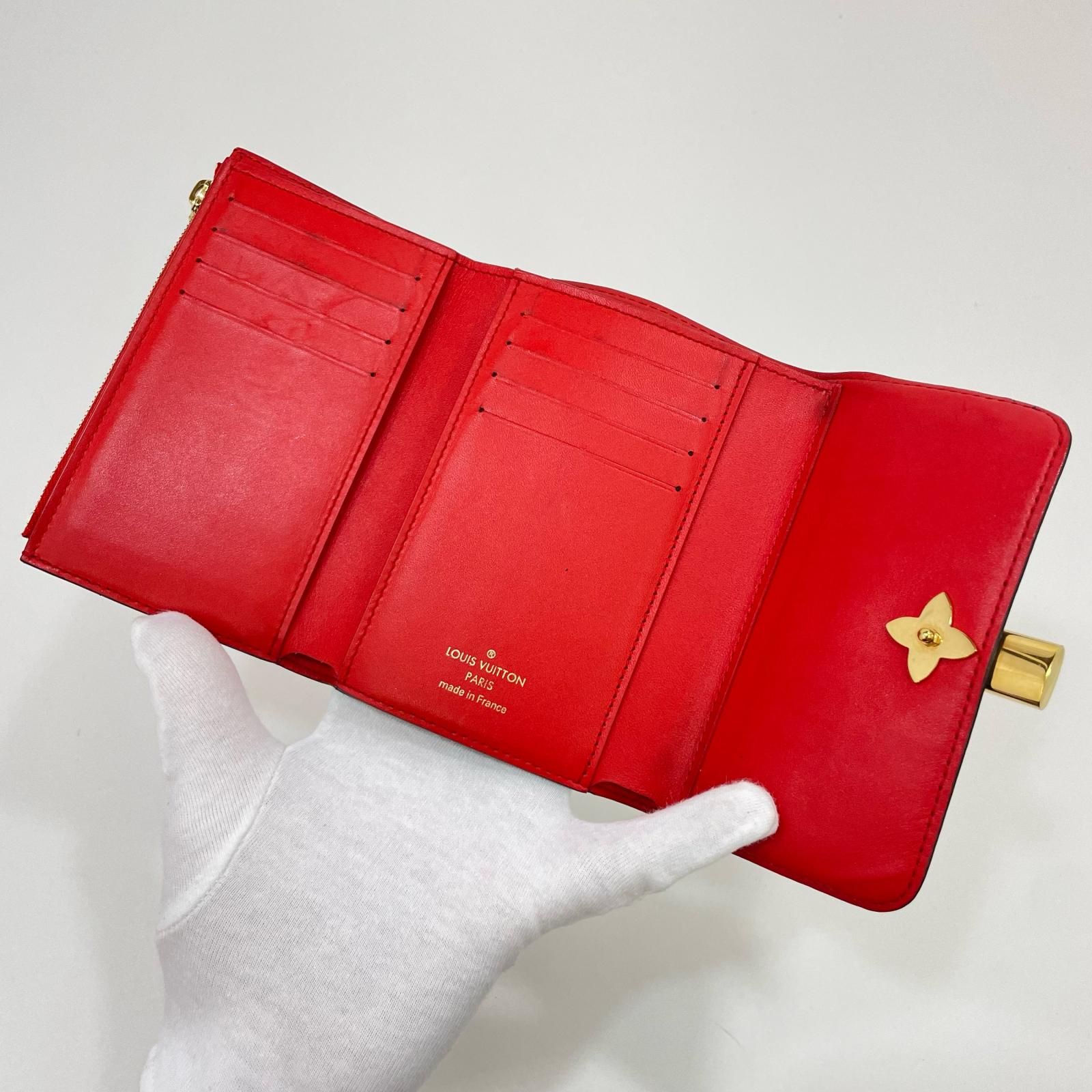 ルイヴィトン フラワー コンパクト モノグラム 三つ折り財布 コクリコ