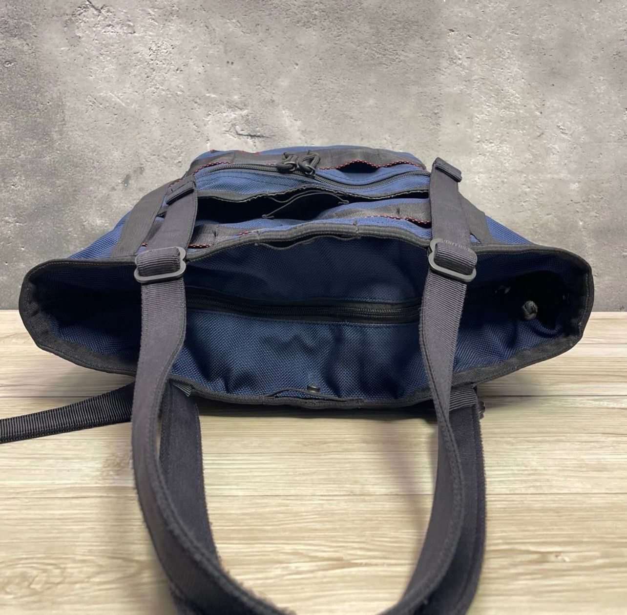 BRIEFING ブリーフィング