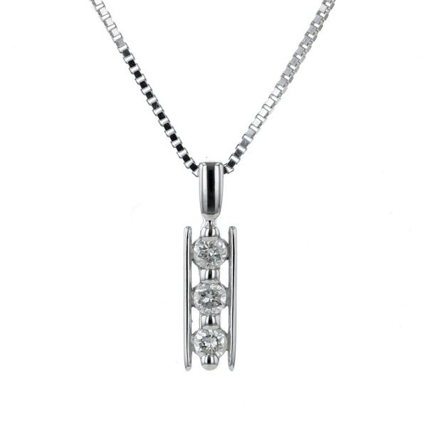 K14WG ホワイトゴールド ネックレス ダイヤモンド 0.15ct 3粒 3連 