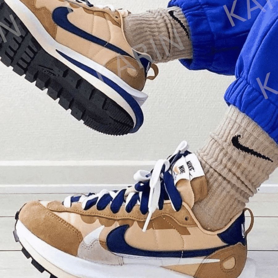 NIKE ナイキ サカイ ヴェイパーワッフル セサミ スニーカー