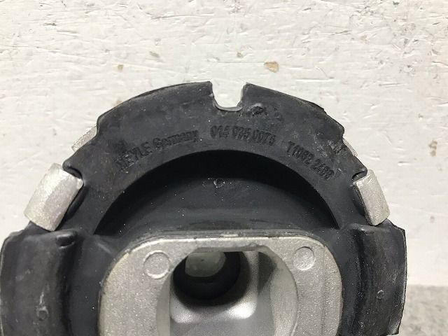 新品! Eクラス W210 1995-2002 社外 リアアクスルサポートフロントリペアキット 014 035 0075/014 035 0072 2103505808 (109009)