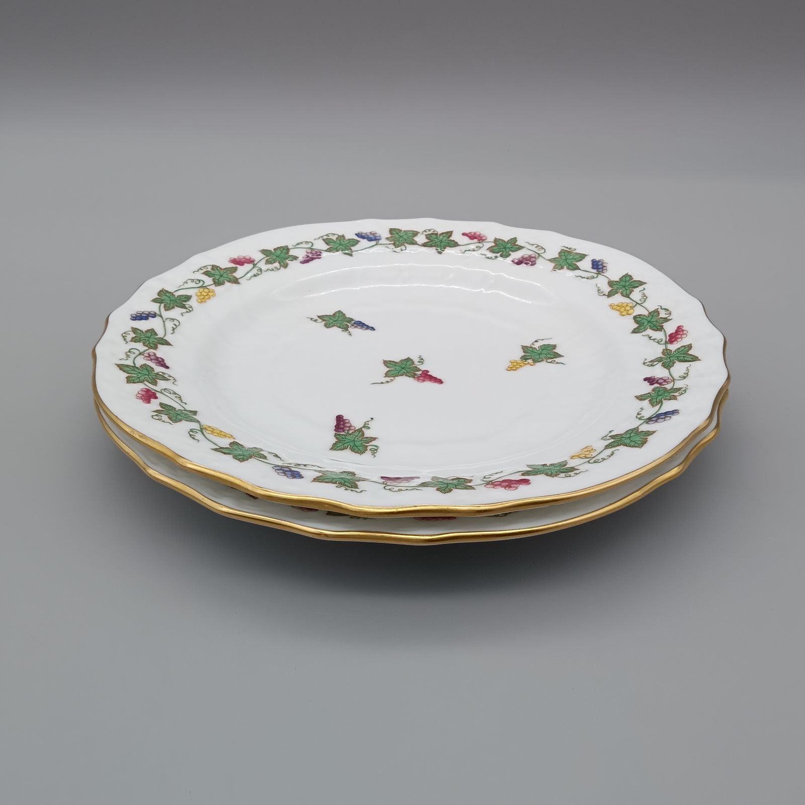 ヘレンド プレート 16cm パン皿 ワインリーブ SZGV 多彩色 1枚 - メルカリ