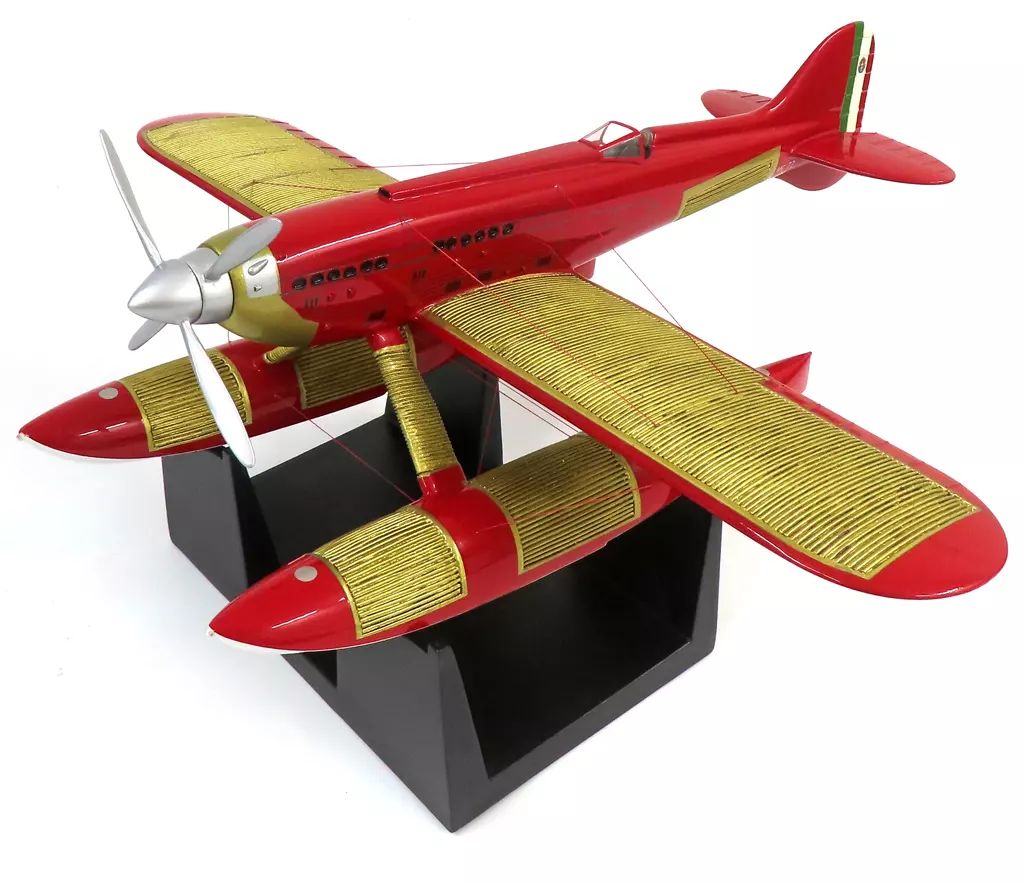 【中古】ミニカー 1/24 MACCHI マッキ MC.72 #178(レッド) - メルカリ