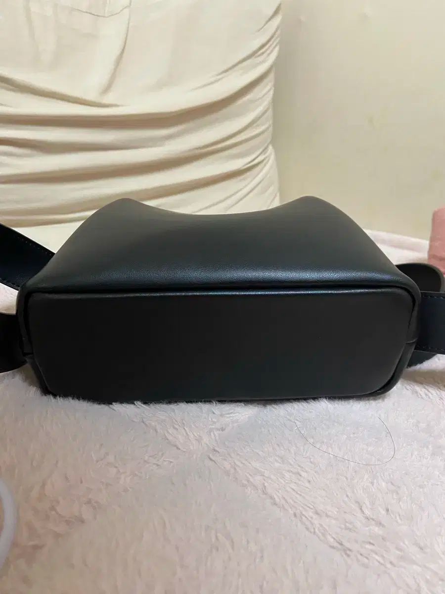 OSOI PEANUT BROT ボディバッグ OSOI Peanut Brot Leather Bag in Green | Lyst