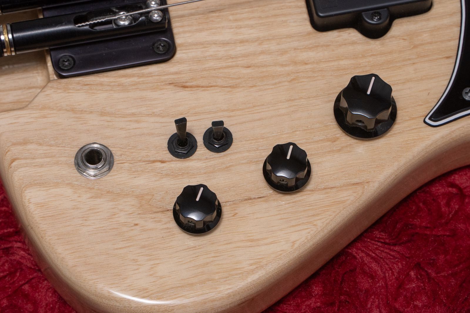 new】saitias guitars / Lorentz4 Custom Ash Natural 2.790kg