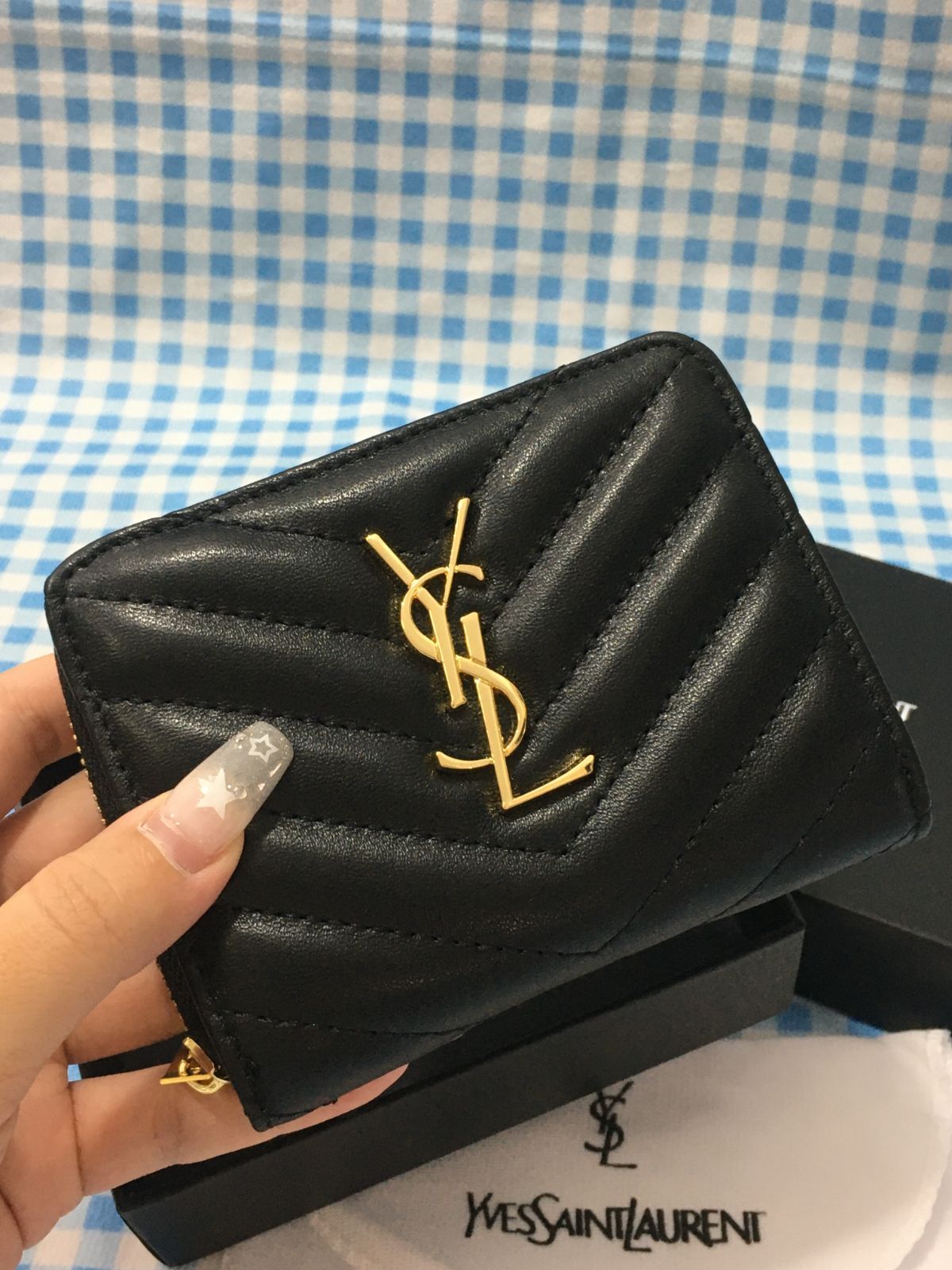 YSL イヴサンローラン 二つ折り財布 カサンドラ キャビアスキン ブラック