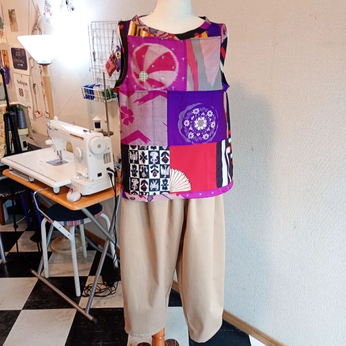 ランダムパッチワークノースリブブラウス