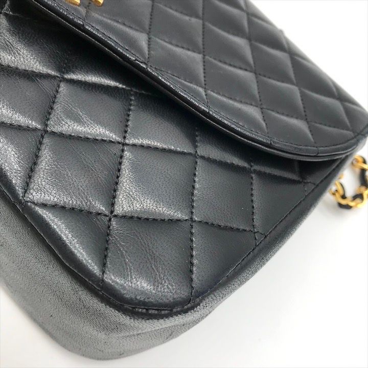 良品 CHANEL シャネル ココマーク マトラッセ ラムスキン