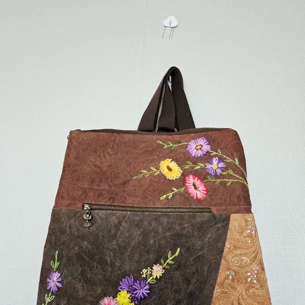 キルトの天染め刺繍入りバックパック