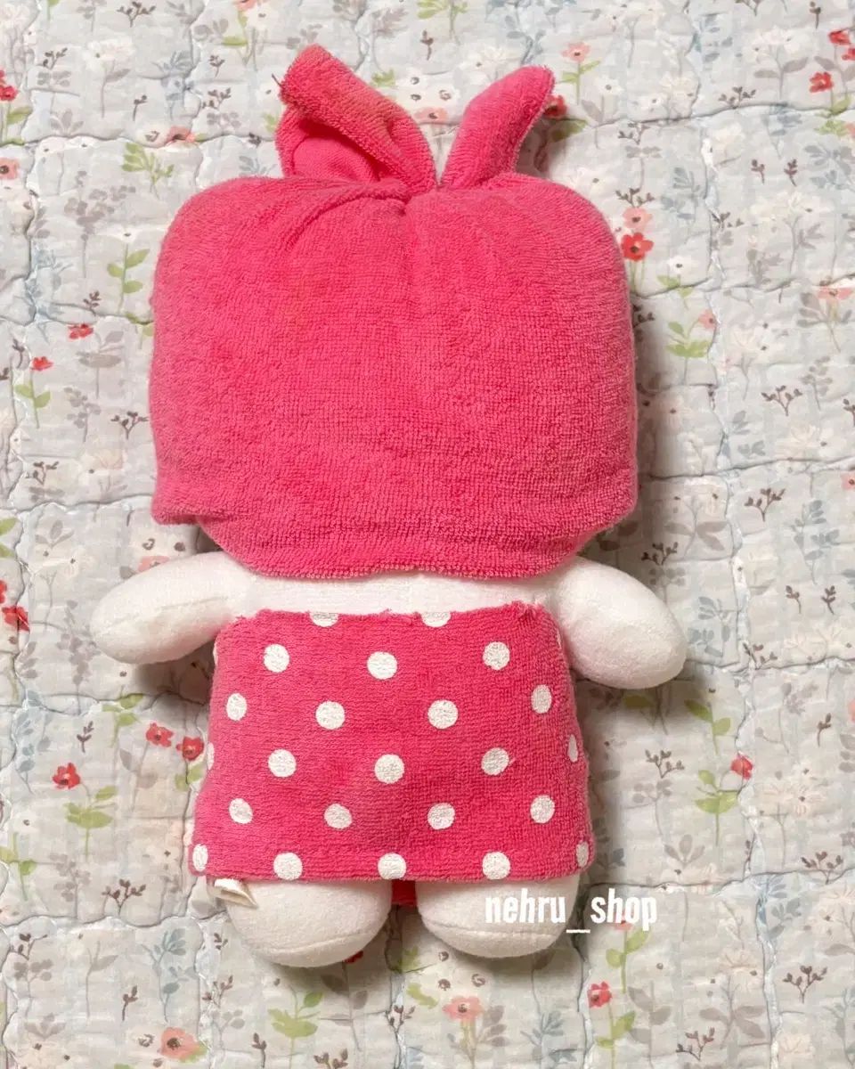 サンリオ　Sanrio　ハローキティ　vivitix　ぬいぐるみ　レトロ　希少 vivitix 2000年 平成レトロ レアハローキティ ぬいぐるみ M vivitix