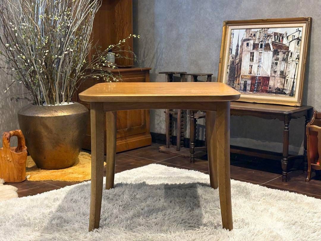 リビングテーブル チェア