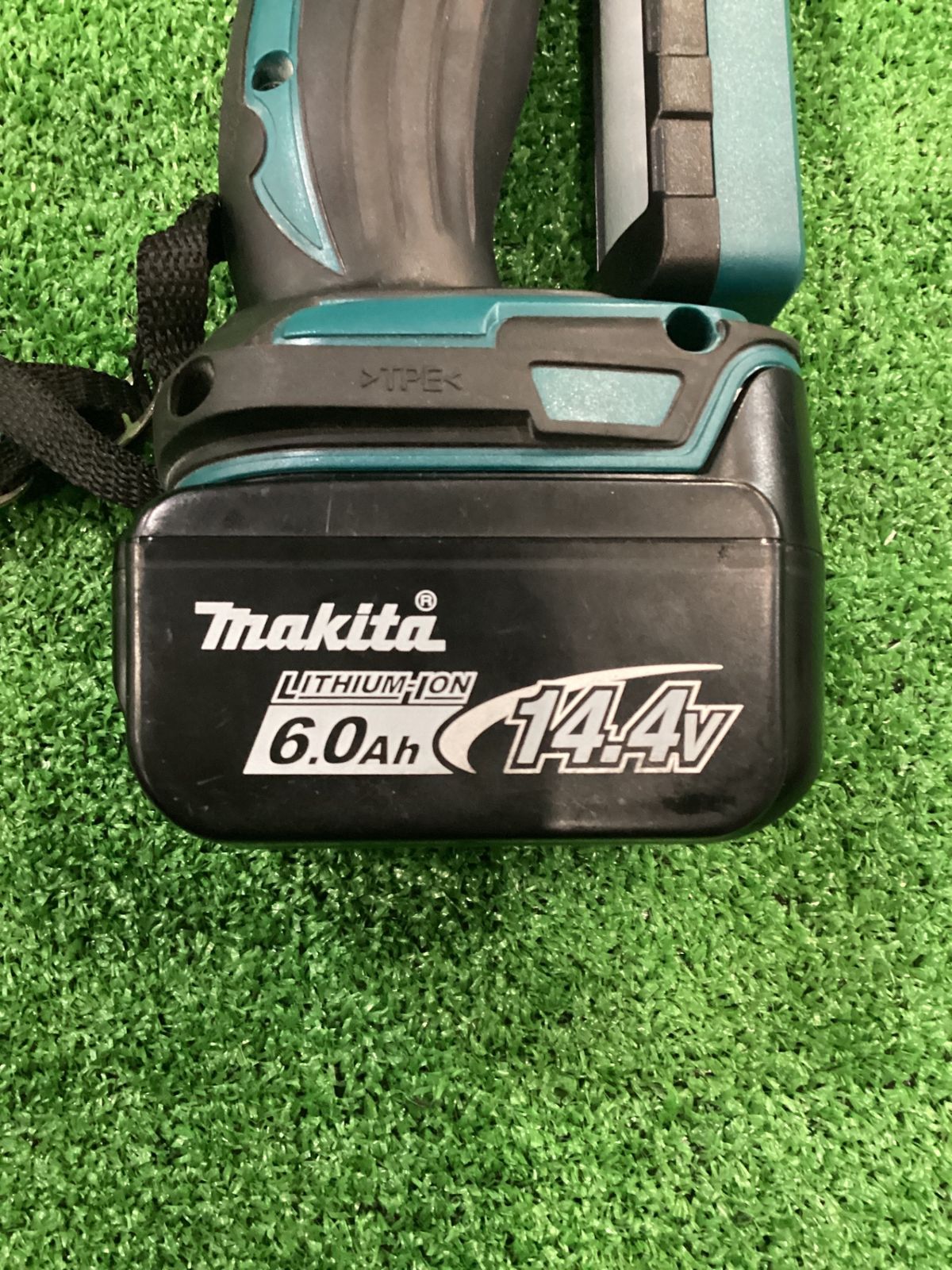  マキタ ML 801 ワークライト 14.4 Vバッテリー付き 10回 Z-195 屋外照明 住宅設備