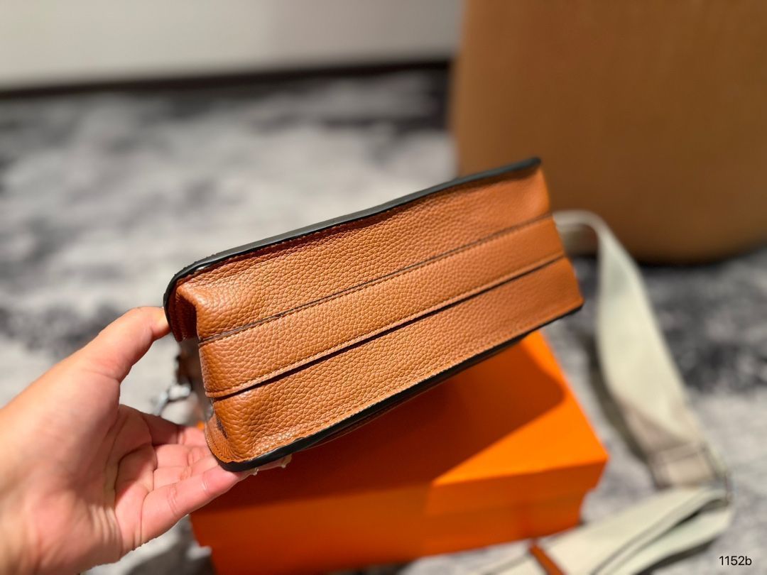 カメラバッグ ハンドバッグ