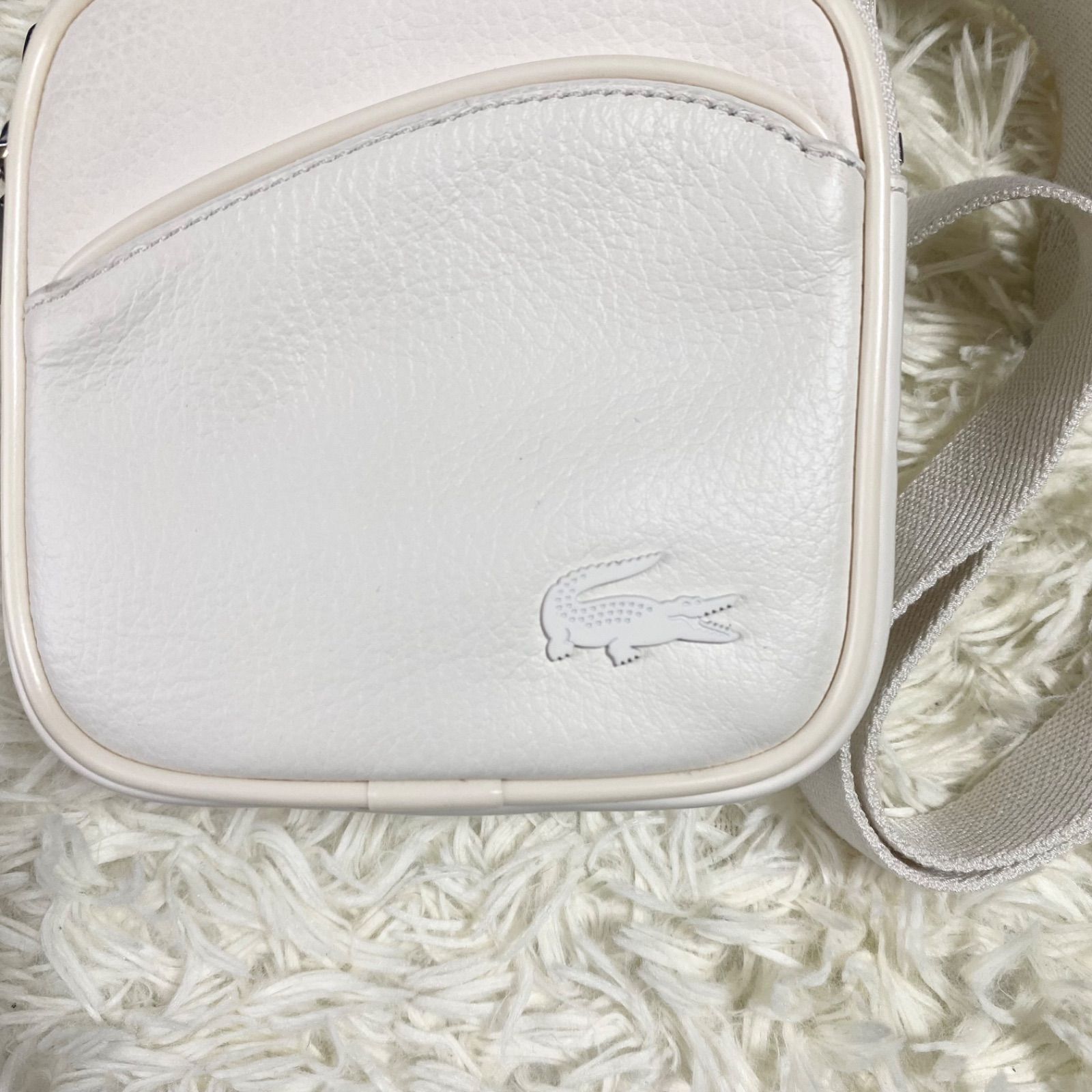 ラコステ LACOSTE クロスオーバーバッグ ショルダーバッグ 白 シボ革 