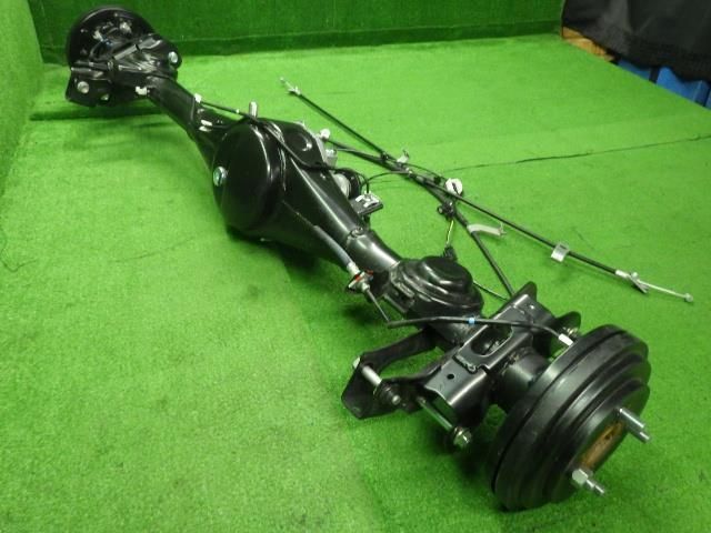 スペーシア 5AA-MK94S RアクスルホーシングASSY ZVG 46510-53UA0 27450-76G00 9137