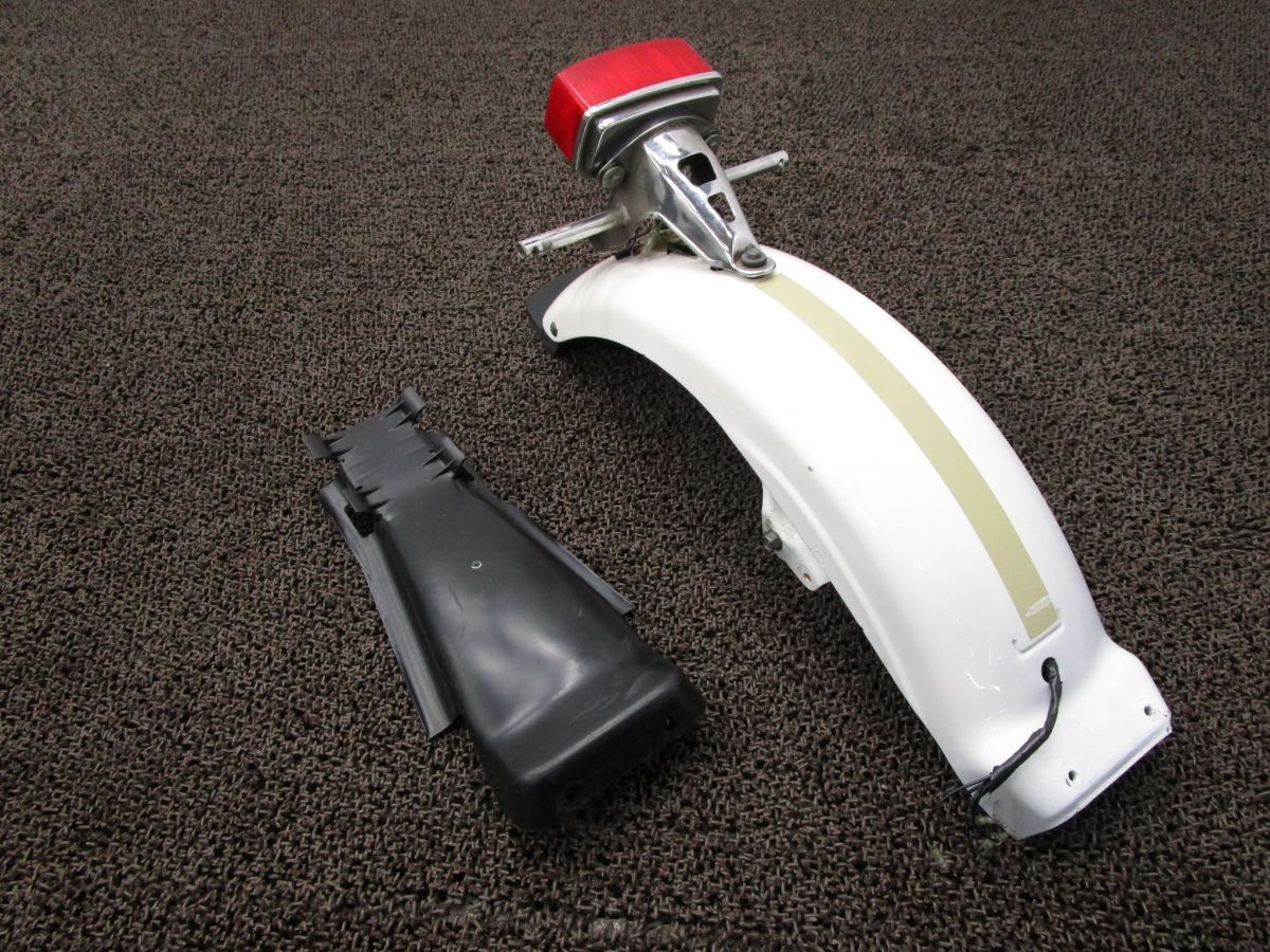 シルクロード リアフェンダー インナー テールランプ □A5787 L250S ホンダ L250SE Silk Road キャブ車