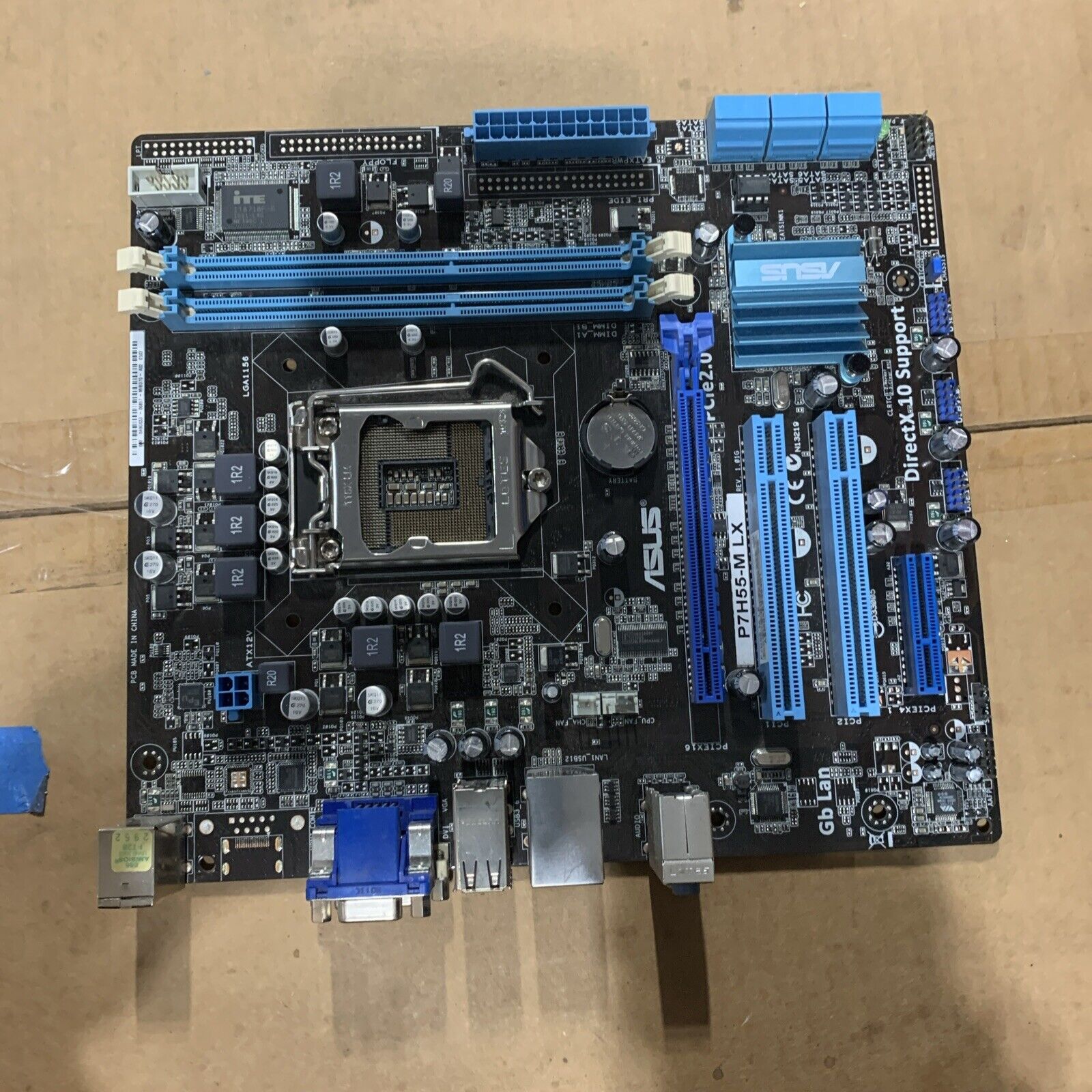 ASUS P7H55-M LX マザーボード