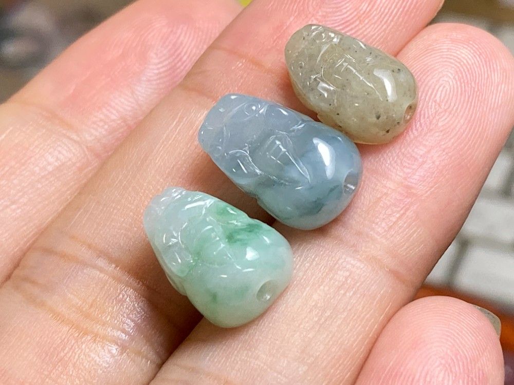 ミャンマー産A貨本翡翠の貔貅さん ミャンマー産A貨本翡翠の貔貅さん - メルカリ