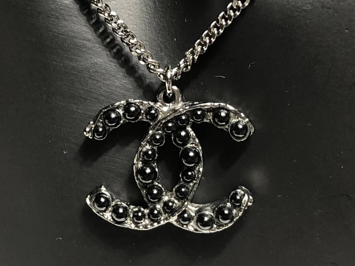 CHANEL　シャネル　ロゴネックレス　ブラックストーン　シルバー CHANEL シャネル ネックレス ココマーク ラインストーン