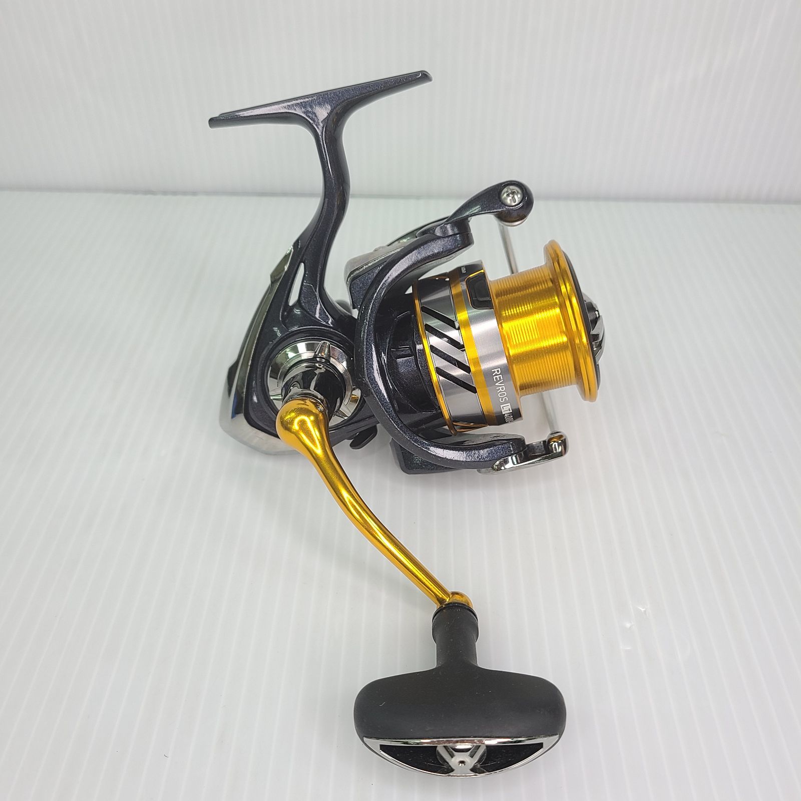 Daiwa REVROS LT 4000-CH フィッシングリール DAIWA ダイワ レブロス