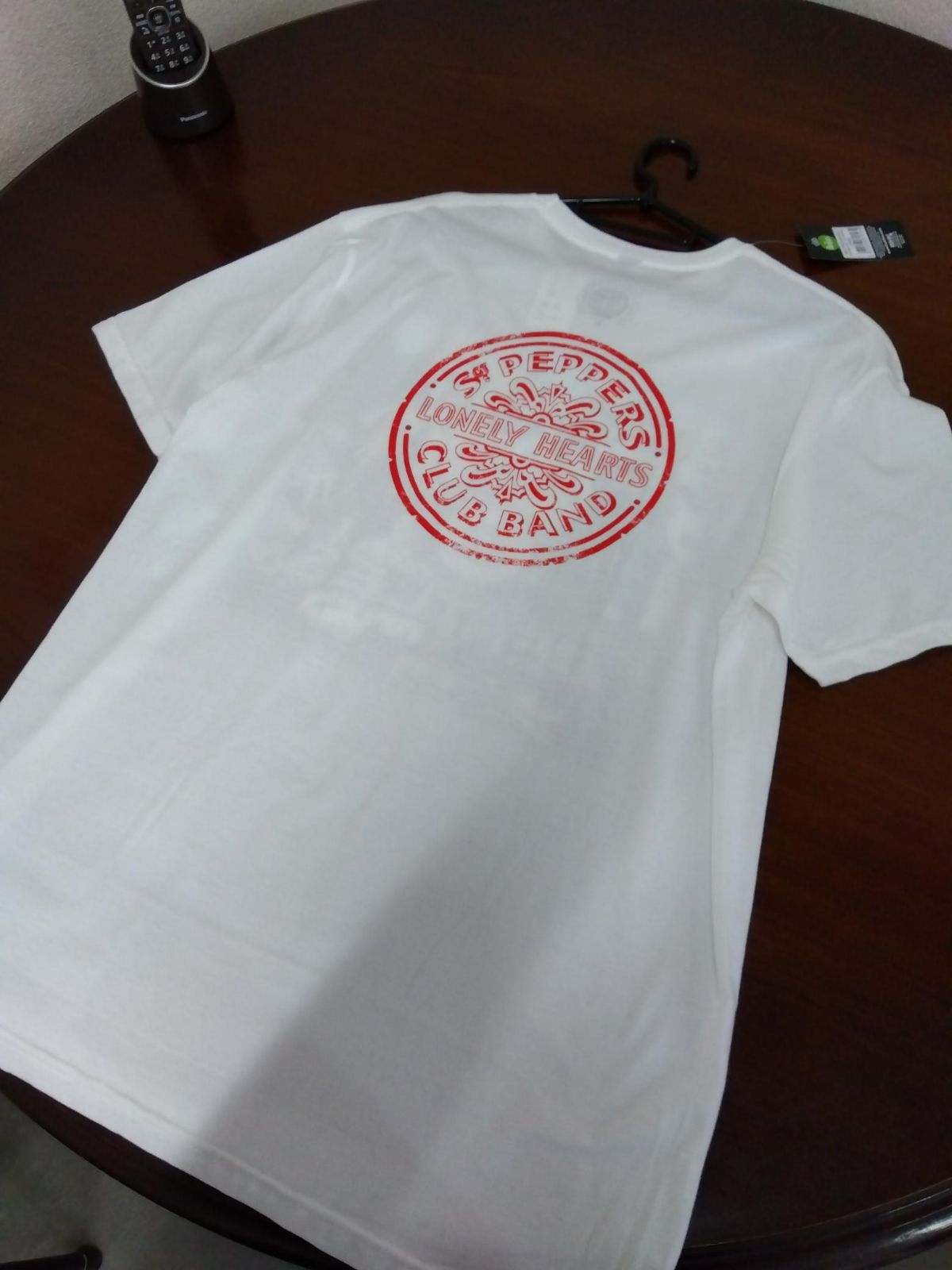THE BEATLES / ザ・ビートルズ 『SGT. PEPPER'S LONELY HEARTS CLUB BAND』 正規品ロックTシャツ（新品）