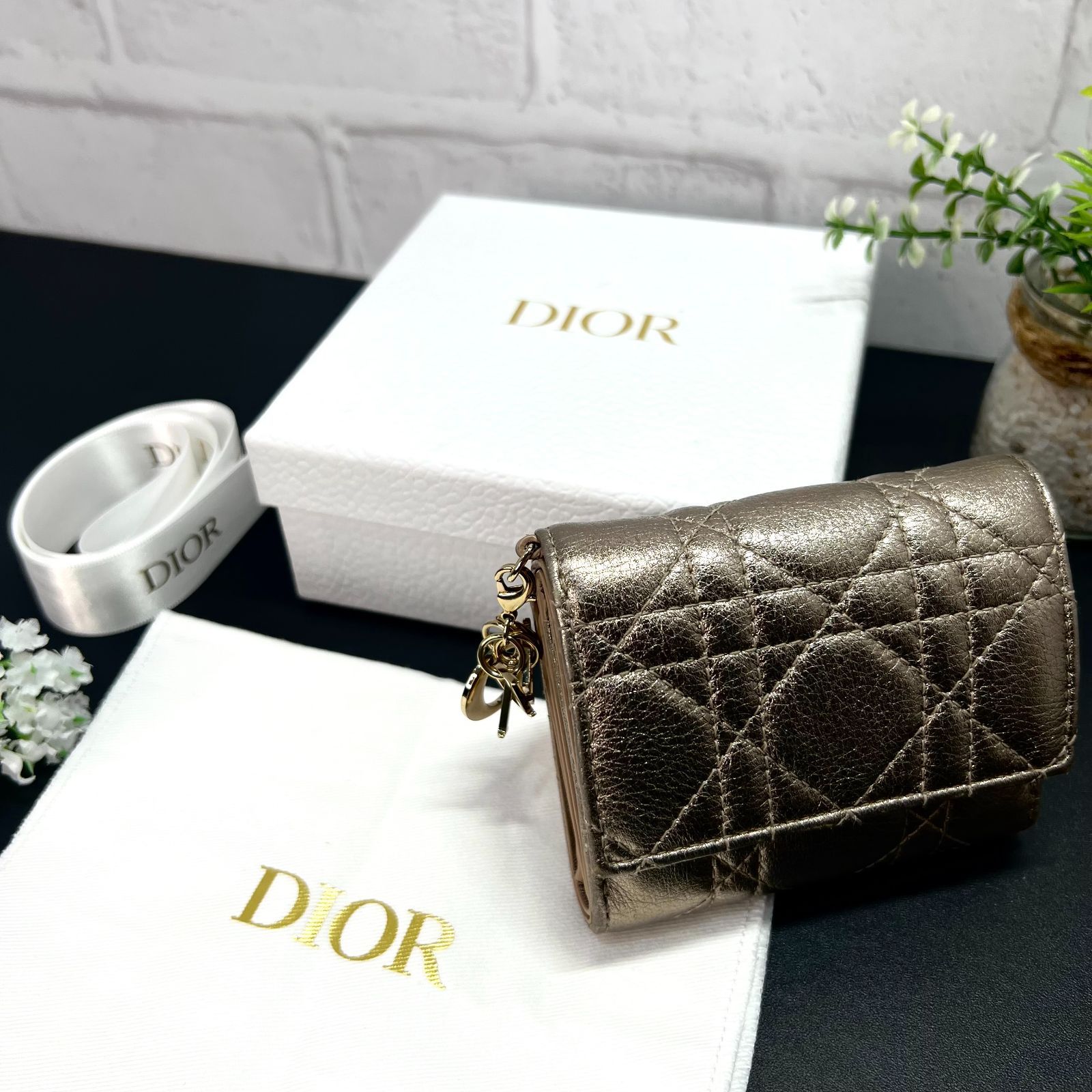 Christian Dior／クリスチャンディオール ロータスウォレット