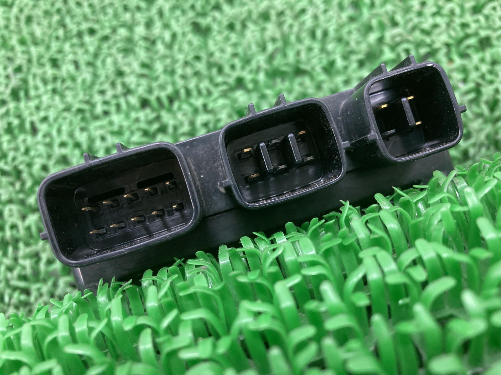 ZX-10R コントロールリレー 27002-0001 カワサキ 純正 中古 バイク