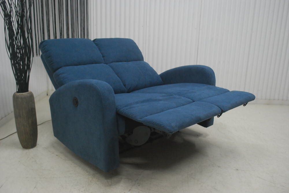 アウトレット 現品限り 一部 楽々電動モーションリクライナーソファー 130ｃｍ幅の丁度いいサイズ感 ブルー 座り心地抜群