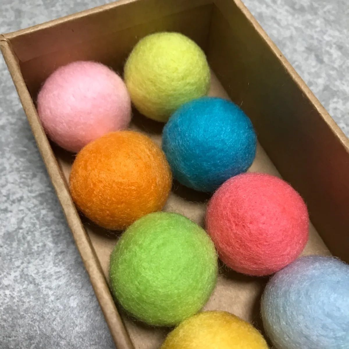 【サス】☆ニャン玉☆鈴入り羊毛フェルトボール サス様専用】☆ニャン玉☆鈴入り羊毛フェルトボール 猫のおもちゃ☆