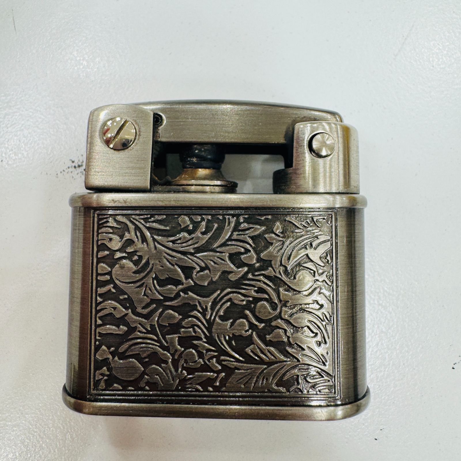 ダブルフレーム ヴィンテージ メタル ブタン ライター、アンティーク 真鍮エンボス加工、ジェット フレーム ソフト フレーム スイッ 高級スリム真鍮 キャンプライター - クラシックな防風ソフトフレーム、レトロなフリップトップメタル詰め替え可能ブタンライター ... 高級真鍮メタルブタンライター、クラシックなフリップトップソフトフレーム、調節可能な炎、詰め替え可能な便利なライター、男性へのギフト（