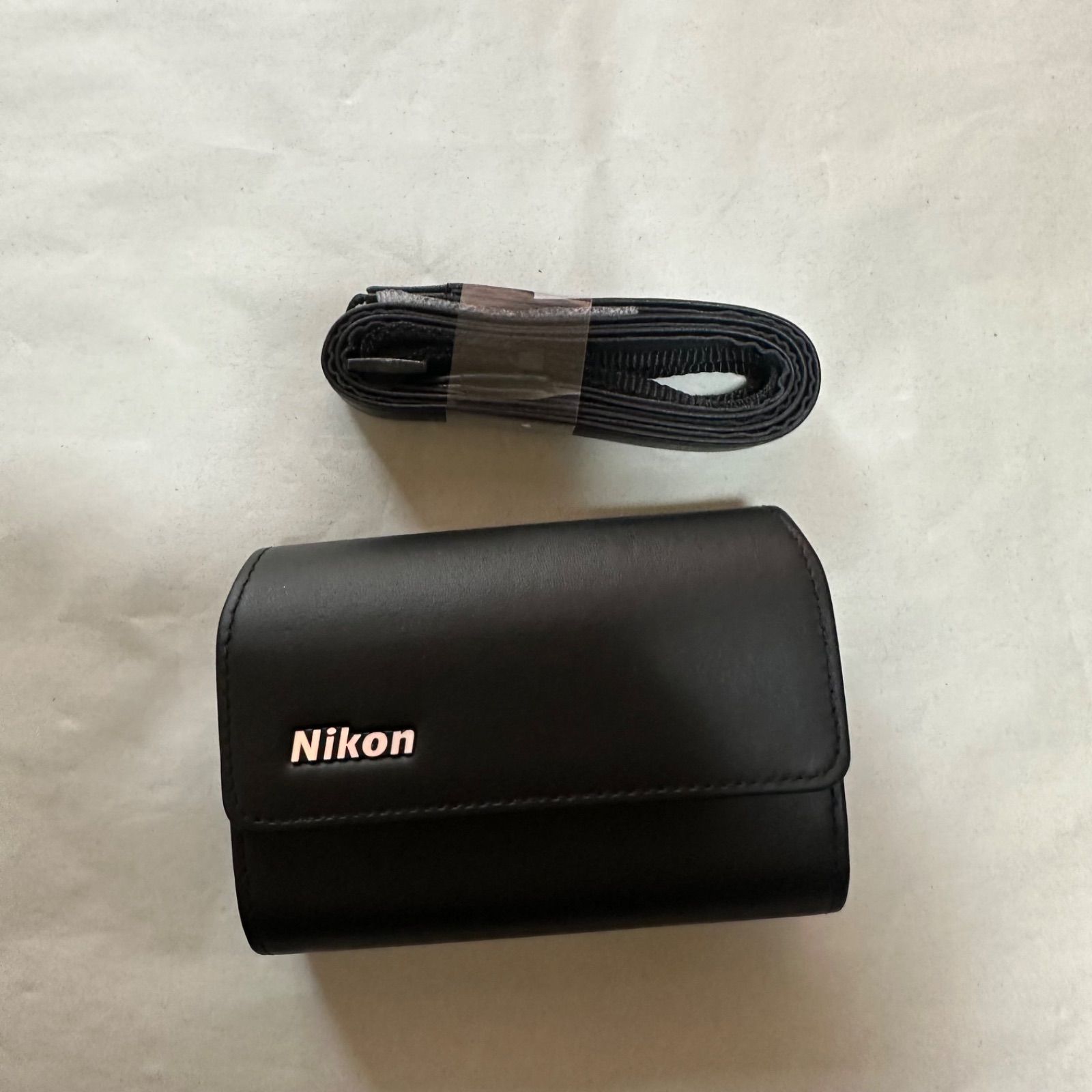 Nikon レザーケース CSNH54BK ブラック 価格比較