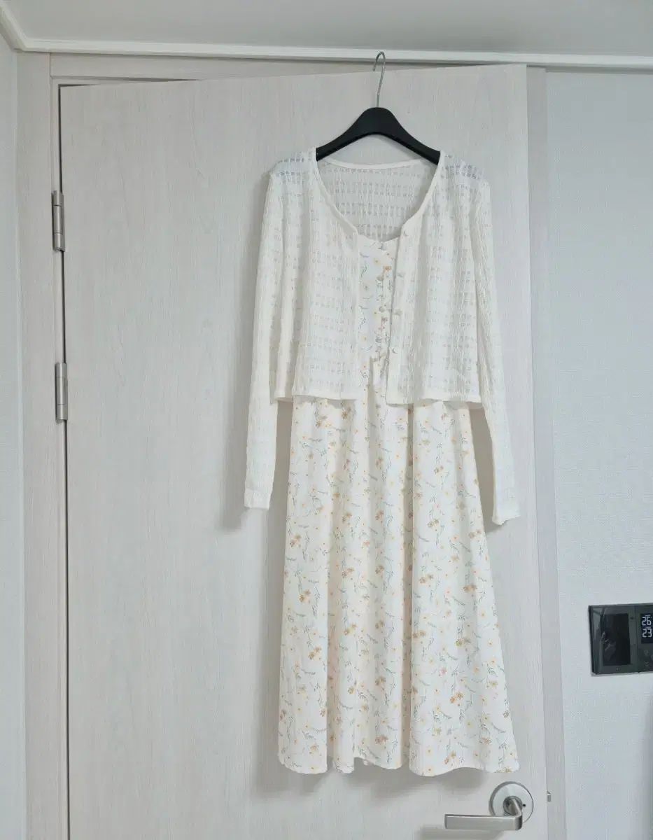 デパート ハイクオリティ フローラル ワンピース ＋ カーディガン セットアップ benito ベニト ZARA ザラ