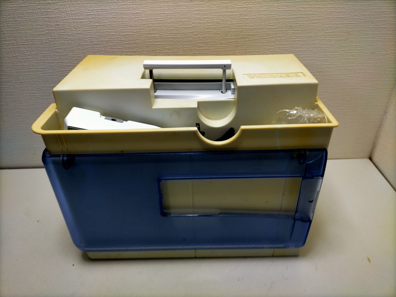 美品・現状品】リッカー BERNINAコンピューターミシン (ホワイト） 170 