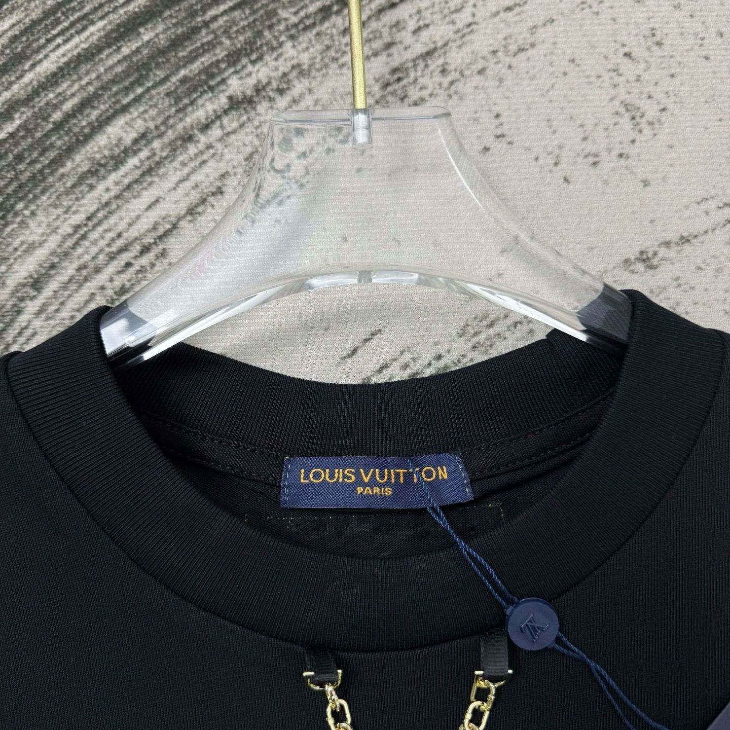 今日特価】LOUIS VUITTON チェーンポケットパッチ T シャツ