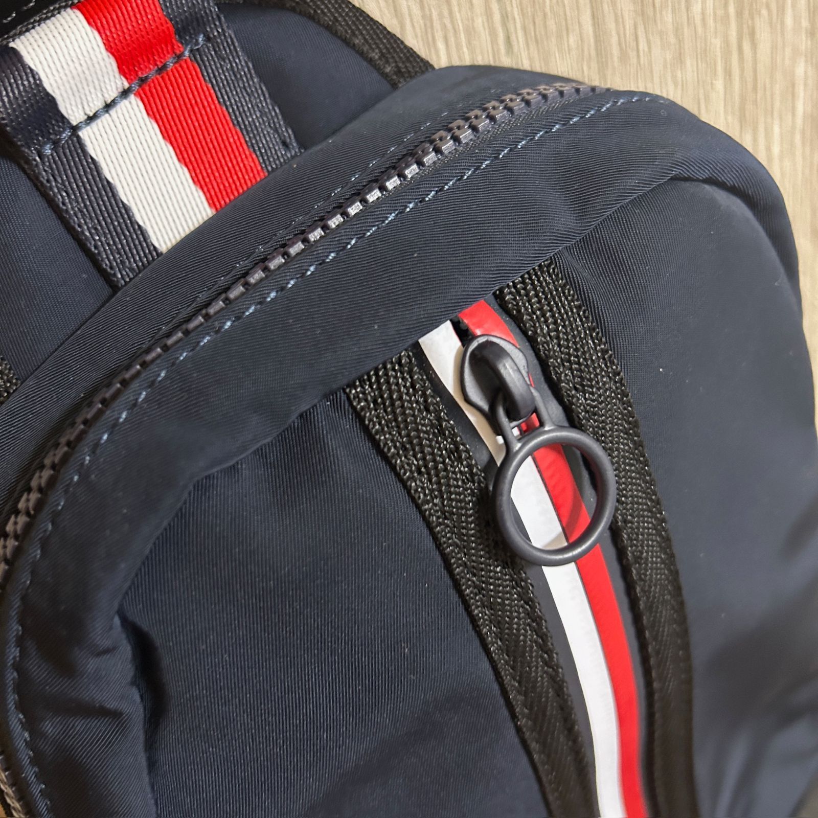 TOMMY HILFIGER トミーヒルフィガー バッグ ショルダーバッグ ネイビー