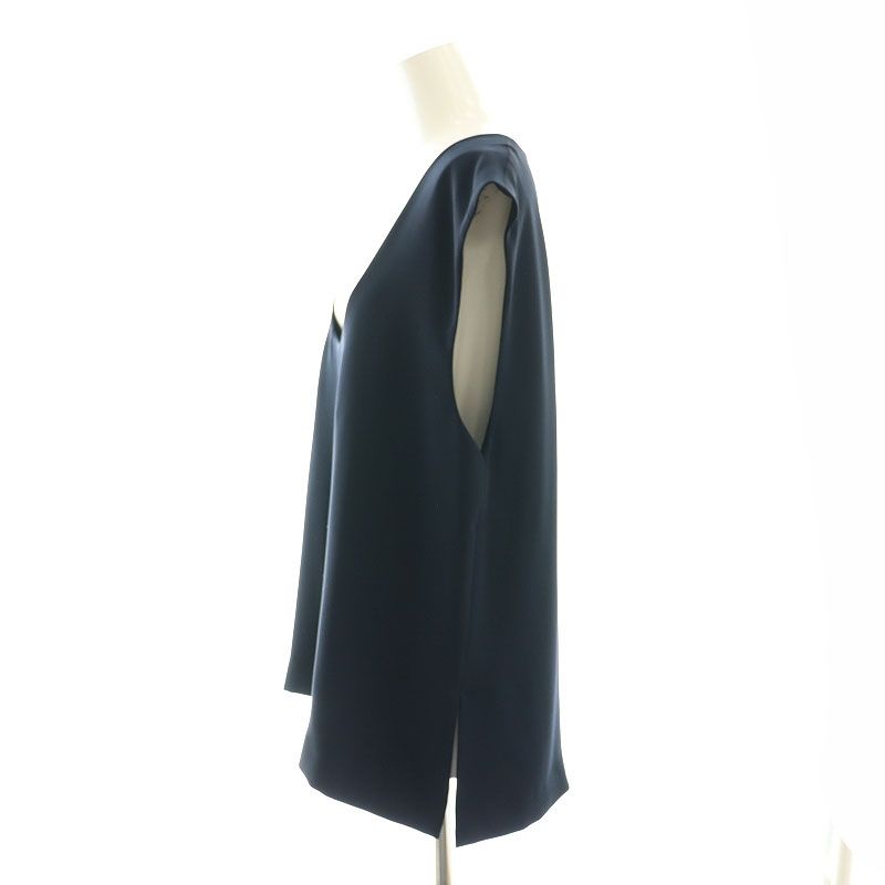本当に信頼出来る商品 まこりん様専用】シーマリー Uネックベスト ネイビー｜ファッション ベスト/ジレ