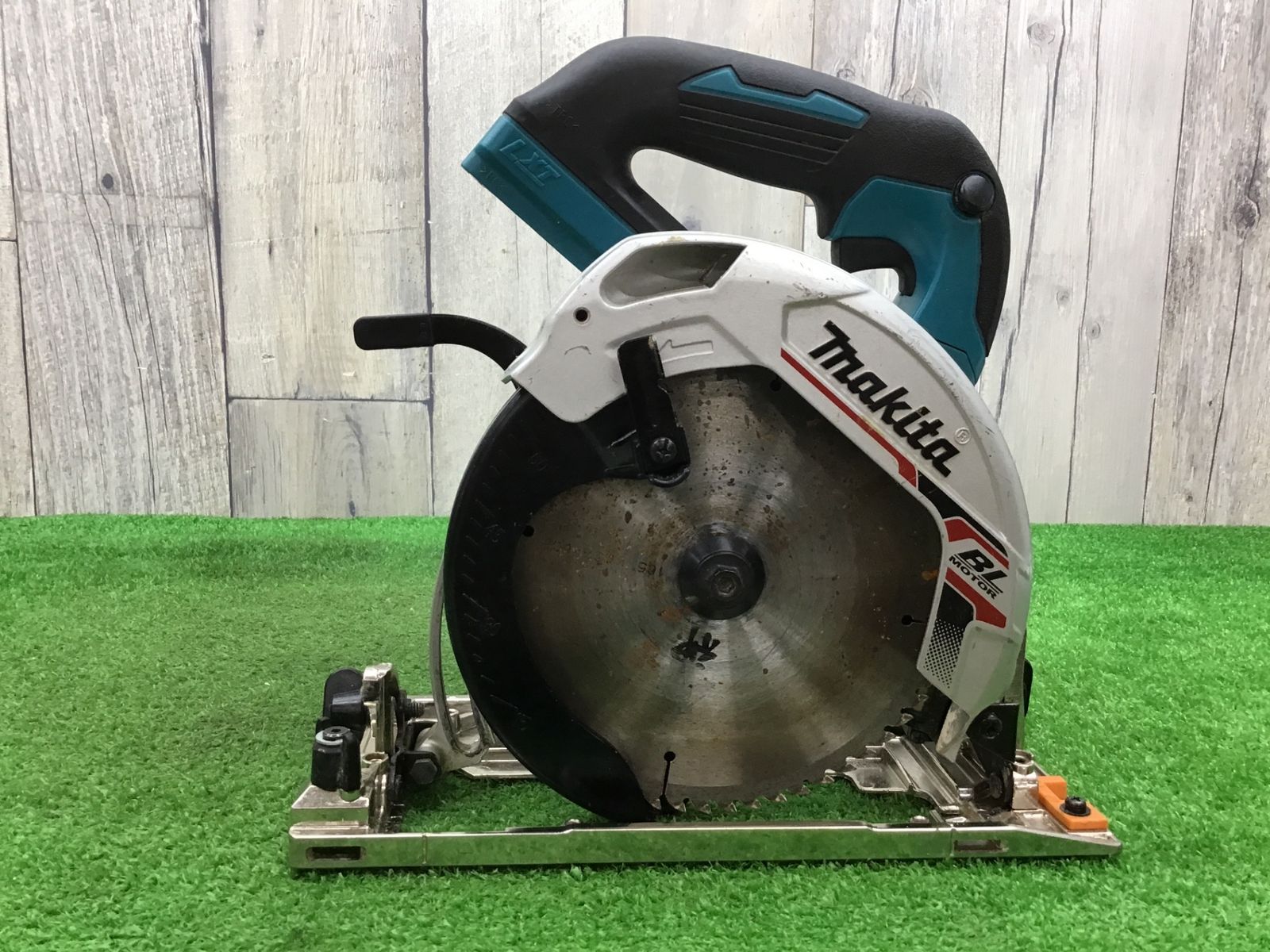 送料無料 動作品 □マキタ makita コードレス丸のこ HS631DZ□アクトツール富山店□D